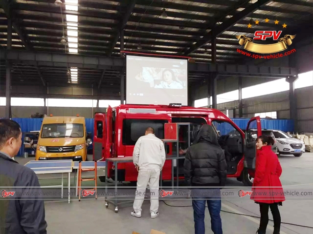 Dongfeng Mini Bus Agriculture LED Show Truck -RS Dongfeng Mini Bus Agriculture LED Show Truck -RS